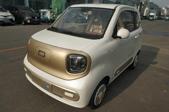 奔腾小马 2026款 222km 炫彩马