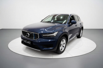 沃尔沃XC40 2022款 T4 四驱智行时尚版