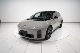 理想汽车 理想i6 2025款 两驱标准版