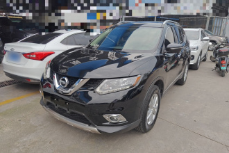 日产 奇骏 2015款 2.0L CVT舒适MAX版 2WD