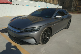 比亚迪 汉 2022款 EV 创世版 610KM四驱尊享型