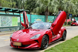 名爵 MG Cyberster 2024款 501km 魅力心动版