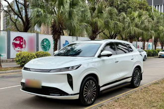 东风风神L8 2025款 185KM梦想版