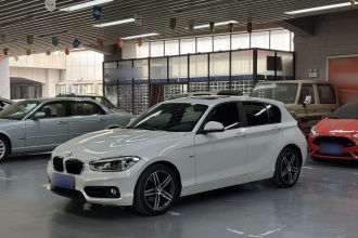 宝马1系(进口) 2015款 120i 运动设计套装