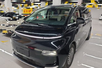 吉利银河 翼真L380 2025款 650km旗舰版四驱