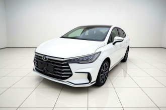 比亚迪 宋MAX新能源 2022款 DM-i 105KM 旗舰型