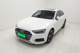奥迪A4L 2022款 40 TFSI 时尚致雅型