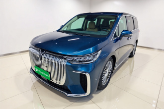 岚图汽车 岚图梦想家 2025款 PHEV 四驱旗舰乾崑版