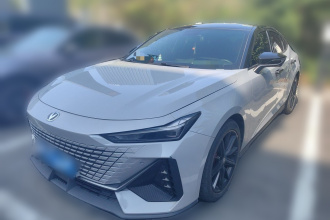 长安UNI-V 2022款 1.5T 尊贵型