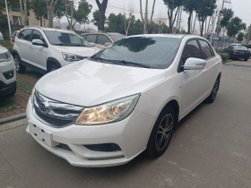 比亚迪 速锐 2015款 改款 1.5L 手动豪华型