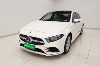 奔驰A级 2019款 改款 A 200 L 运动轿车