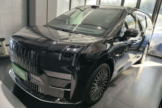 极氪009 2024款 七座过道版四驱 108kWh