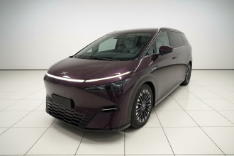 小鹏X9 2025款 纯电 740超长续航 Max