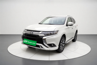 三菱 欧蓝德 2021款 2.4L 四驱致享版 7座