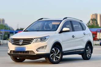 宝骏560 2016款 1.8L 手动豪华型