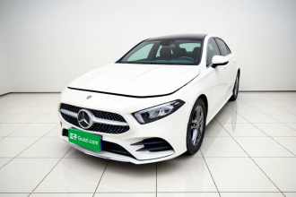 奔驰A级 2022款 改款 A 180 L 运动轿车