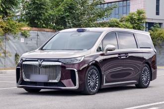 岚图汽车 岚图梦想家 2026款 PHEV 乾崑Ultra