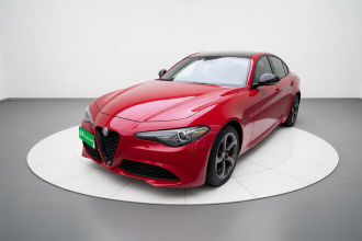 阿尔法·罗密欧 Giulia朱丽叶 2021款 2.0T 280HP 豪华版