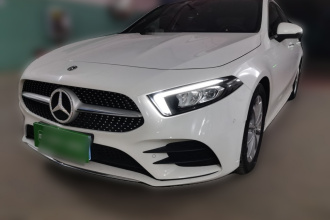 奔驰A级 2020款 A 200 L 运动轿车