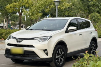 丰田 RAV4荣放 2019款 2.0L CVT两驱风尚版 国VI