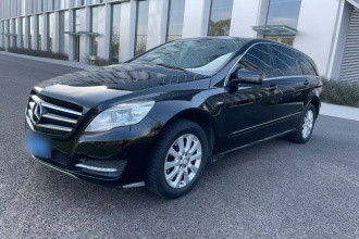 奔驰R级 2017款 R 320 4MATIC 商务型臻藏版