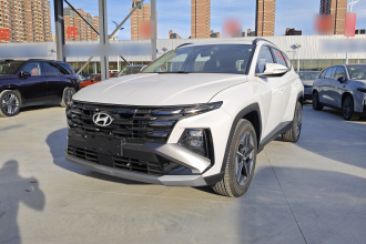 现代 2025款 途胜L 1.5T 精英版