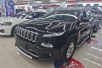 Jeep 自由光 2017款 2.4L 领先版