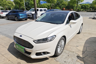 福特 蒙迪欧 2013款 2.0L GTDi200豪华型