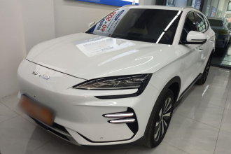 比亚迪 宋PLUS新能源 2023款 冠军版 EV 520KM 尊贵型