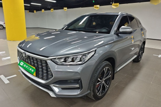 比亚迪 宋PLUS 2020款 1.5T 自动尊贵型