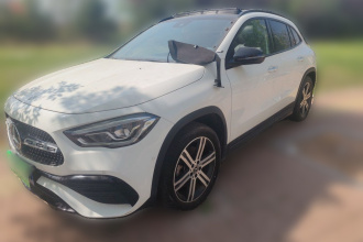 奔驰GLA 2022款 GLA 220 4MATIC