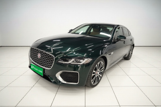 捷豹XFL 2024款 2.0T P250 两驱尊享豪华版