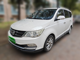 宝骏730 2016款 1.5L 手动舒适型 7座 国V