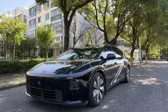 理想汽车 理想i6 2025款 四驱标准版