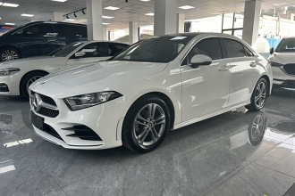 奔驰A级 2022款 改款 A 180 L 运动轿车