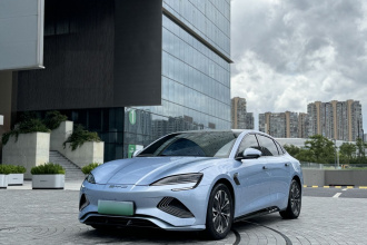 比亚迪 海豹 2022款 550km 标准续航后驱版尊贵型