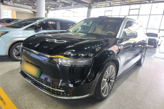 鸿蒙智行 问界M9 2025款 增程 Ultra版 52kWh 6座版 (192线激光雷达）