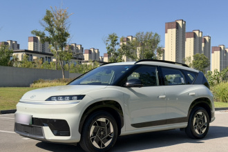 现代 EO 羿欧 2025款 两驱TECH版 64.2kWh