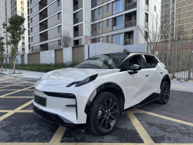 极氪X 2023款 后驱ME版 5座