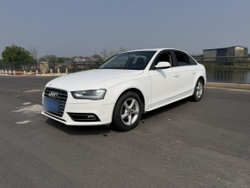 奥迪A4L 2013款 35 TFSI 自动标准型