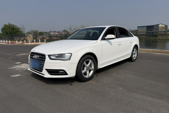 奥迪A4L 2013款 35 TFSI 自动标准型