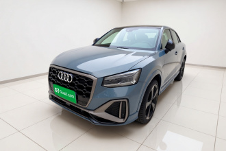 奥迪Q2L 2022款 35 TFSI RS套件燃速型