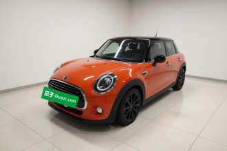 MINI 2018款 1.5T COOPER 艺术家 五门版