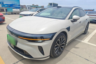 极氪007GT 2025款 四驱智驾版 75kWh