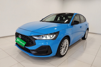 福特 福克斯 2022款 两厢 EcoBoost 180 自动ST Line
