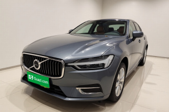 沃尔沃XC60 2020款 T5 四驱智逸豪华版