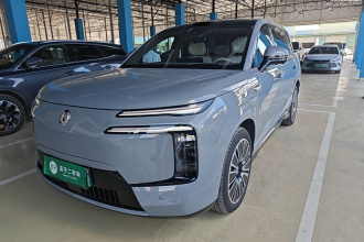 腾势N8L 2025款 旗舰型