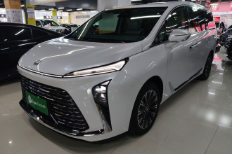 别克GL8 2025款 陆尊 智享版