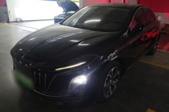 红旗E-QM5 2023款 改款 基础出行版