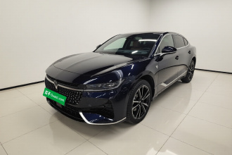 岚图汽车 岚图追光 2024款 PHEV 四驱超长续航旗舰版